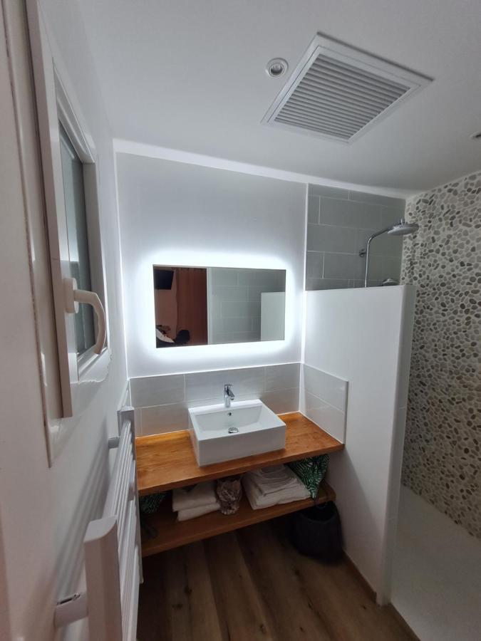 Oxpira Apartman Palaja Kültér fotó